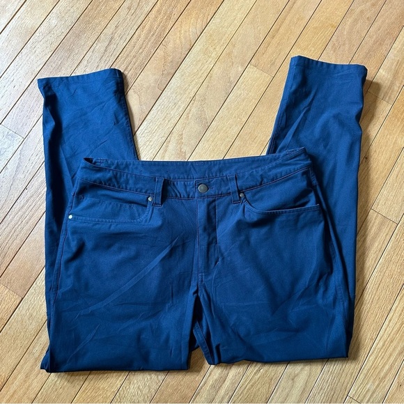 Lululemon ABC Pant Size 33 Men’s Navy - Picture 2 of 10